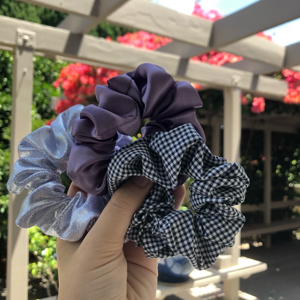 [4 Pack] Aesthetic Handmade Scrunchies - Picture 3 of 6
